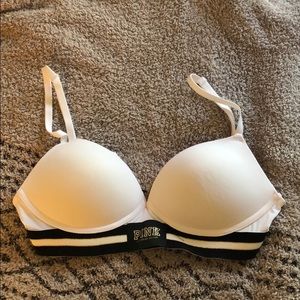 34B Wireless Victoria’s Secret Push-Up Bra